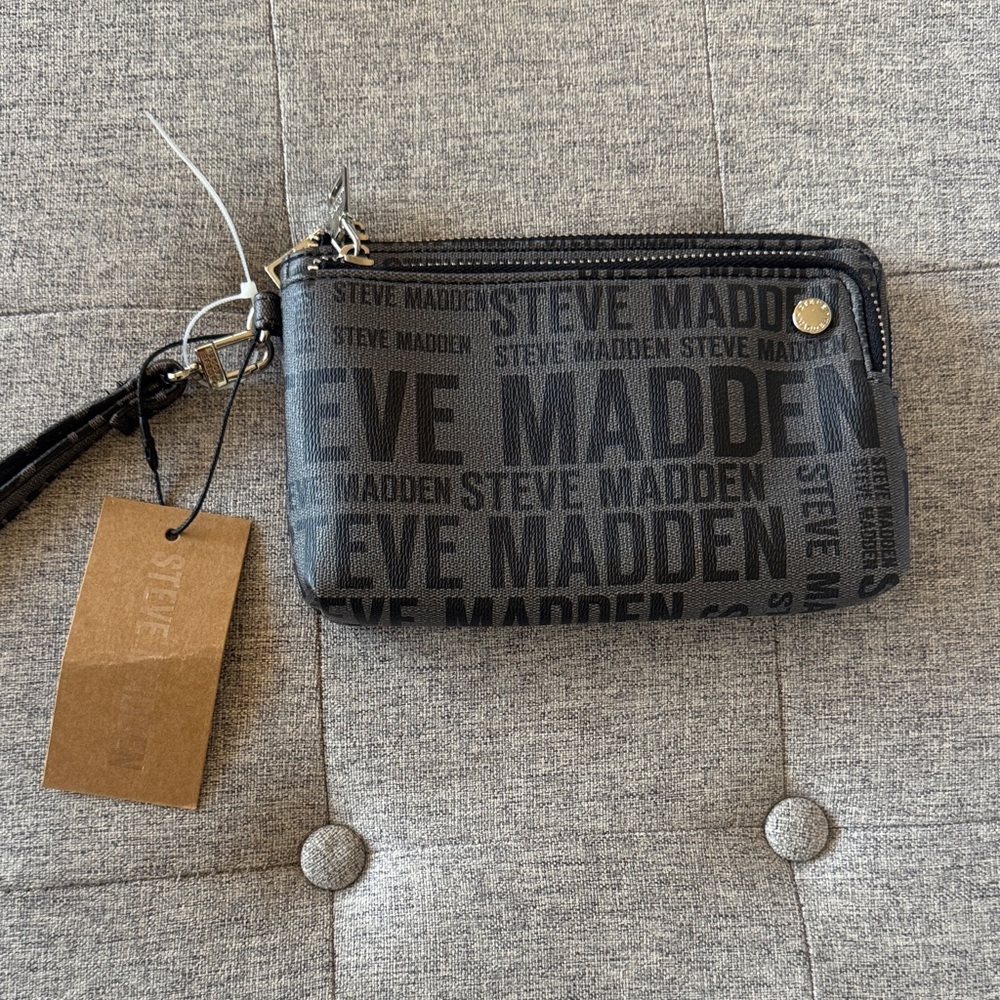 Steve Madden Gray Logo Wristlet